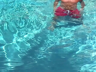SHADOW BOXING IN POOL MAXXX LOADZ