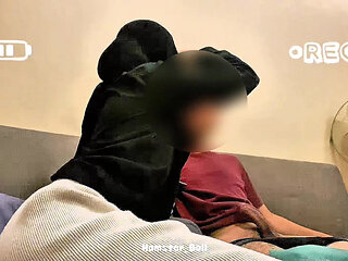 Amateur Camera College Girl and Her Boyfriend in the Living Room Learning to Blowjob