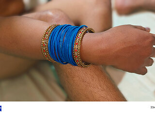 Indian wife sexes with boss