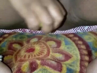 Desi Mature Masturbation