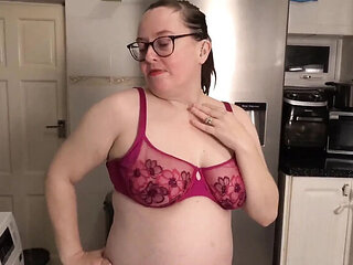 Littlevixen Sexy Kitchen Strip Tease in Bra and Panties with Ripped Leggings