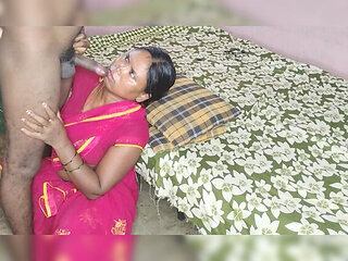 Ravikumar Fucks Sundar Mousi Hard at Night - Desi Mature Mom Lesbian Teen Sex