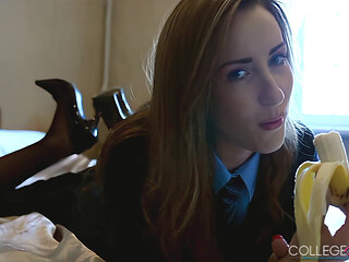 Top Banana Featuring Sophia Smith