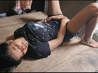 Desi chudai video for Indian girl bur chudai video Indian Desi chudai video for