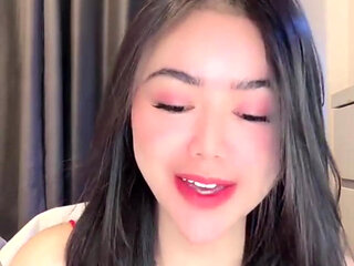 Live Indonesian Girls Who Make You Flirt