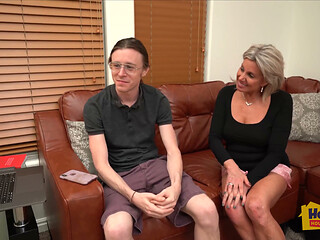 Sexy MILF Seduces Young It Guy