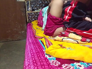 Bhabhi Ki Baid Par Thook Lagake Gaand Mari
