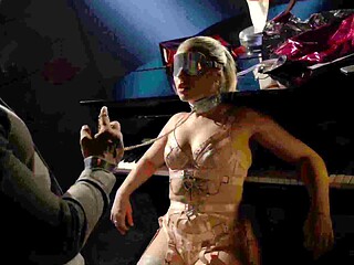Blond bombshell Anna in sultry lingerie craves rough doggy
