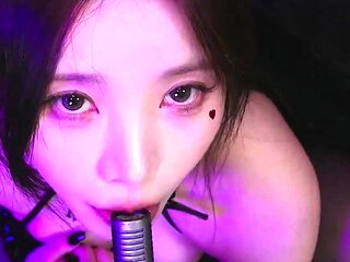 Mature asians up close toy and fingering masturbation action