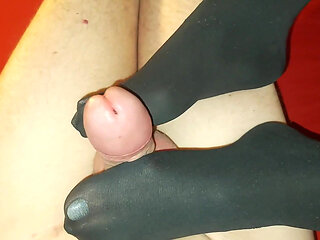 Mature Housewife Gives Young Stranger a Nylon Footjob