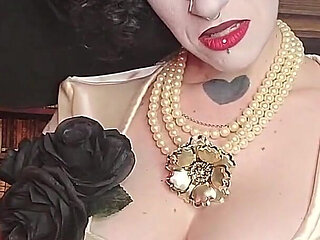 Lady Dimitrescu World Wide JOI