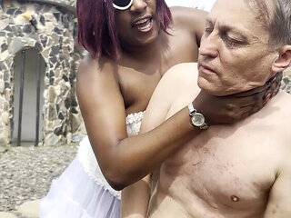 Mistress Zeida Ballbusting Slave - Extreme CBT & Humiliation Outdoor Fuck