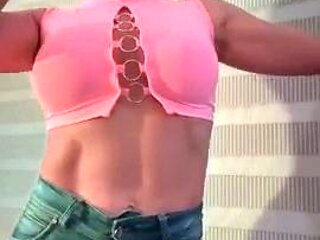 Amateur wild chick solo masturbation