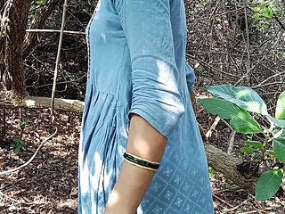 Indian Bhabhi Deep Throat Blowjob in Forest - Desi Village Wife Sucks Dick Hard