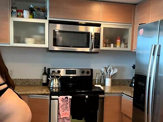 Bts: Live Stream Hanging Out with Dani