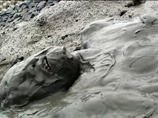 Dirty Amateur Slut Outdoor Sex