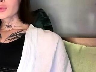 Brunette Solo Webcam Masturbation