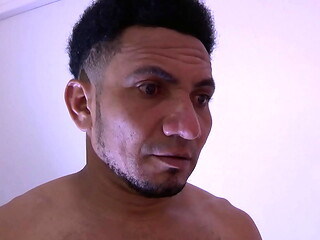 Se ela nao chupasse meu pau eu iria dizer tudo pra nossa Madrasta