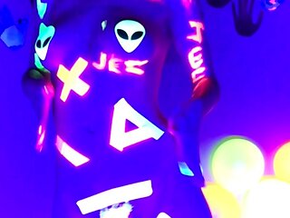 Horny Webcam Babe Solo Masturbation