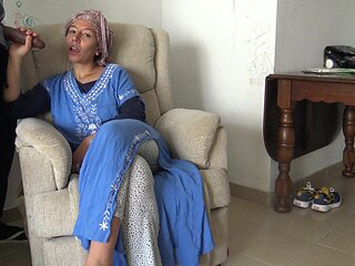 Istanbulda Kurt Kadn Siyah Bir Adamn Penisini Saksolad - Turk Porno - Souzan Halabi And Saya Karim