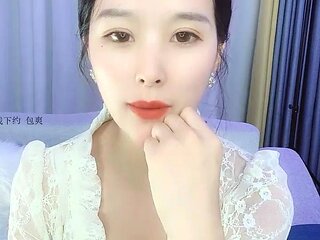 Amateur webcam girl masturbate big dildo