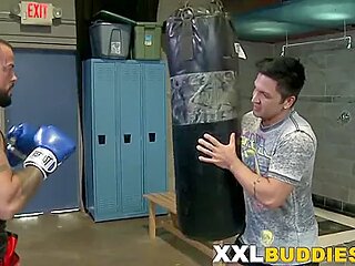 Jock Gets Beard Cummed After Riding