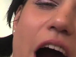 Teen Gets Fucked Like She Loves