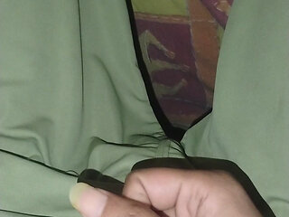 Masturbate by watching my hand