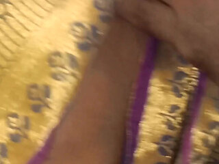 Chennai Housewife Fucking Hard in Bed with Neighbour