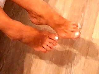 Selena's Close up Blowjob, Feet and Legs Worshiping