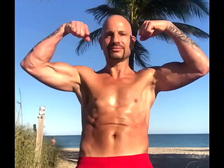 OUTSIDE FLEXING AT BEACH MAXXX LOADZ