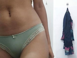 Sexy masturbating Indian