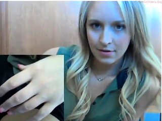 amateur blonde solo webcam