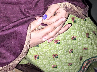Smooth Aunty's Big Boobs Amateur Massage with Hindi Talking