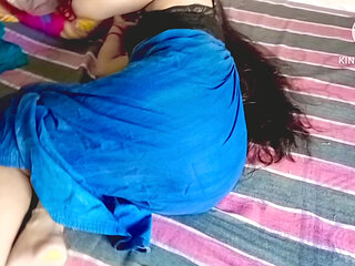 Seeing Ma's Youth, Anyone Started Fist-hitting Hot Stepmom Sexy Body