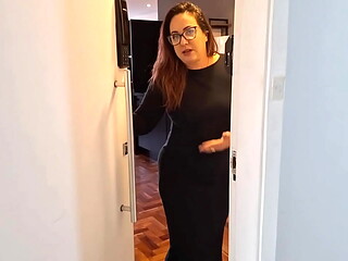 Comi a madrasta do meu patr&atilde_o e acabei gozando na buceta dela