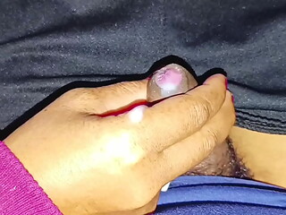 Tanteku doyan kontol mungil