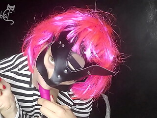 Hi, I'_m the kitten of your dreams. Do you want to play with me? I'_m waiting for you.#1
