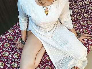 Sex with desi home alone Bhabhi