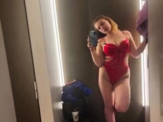 Extreme Stream. Fucking and Squirting in the