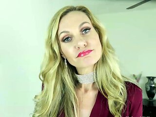 StripCamFun Blonde Amateur MILF Webcam for You