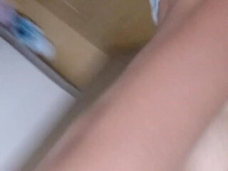 Hello Crush: Im Gonna Take a Bath Now