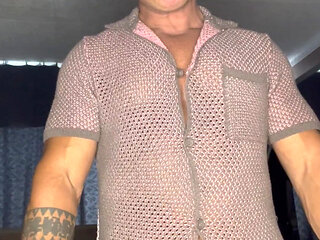 Solo Wank Jerk off Mr Guru Bodybuilder Stepdaddy