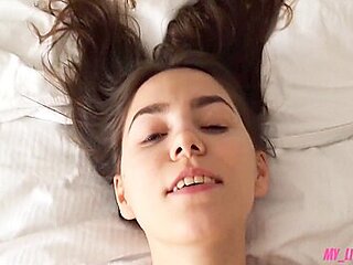 A Fan Wanted To Fuck A Model And She Couldnt Refuse Him