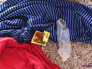 Step Mom Julia Ann Watches Teen Threesome Creampie - Big Tits MILF HD