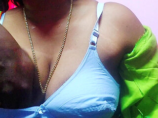 Hot and Juicy Desi Indian Woman Cheating with Married Boy