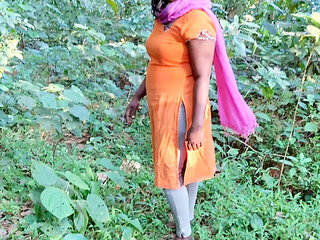 Desi Wife Outdoor Fuck with Young Boyfriend - Public Sex Mood