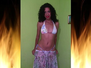 How Jade goes to the beach, and how she provokes men! Part 01