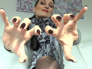 Dark Mysterious Fingernails Part 3, Lady Victoria Valente