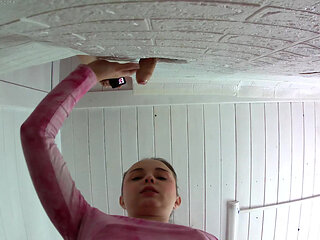 Gloryhole It seems to enjoy this more than expected. Sheer MisssVikki